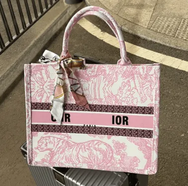 Bolso estampado de hombro