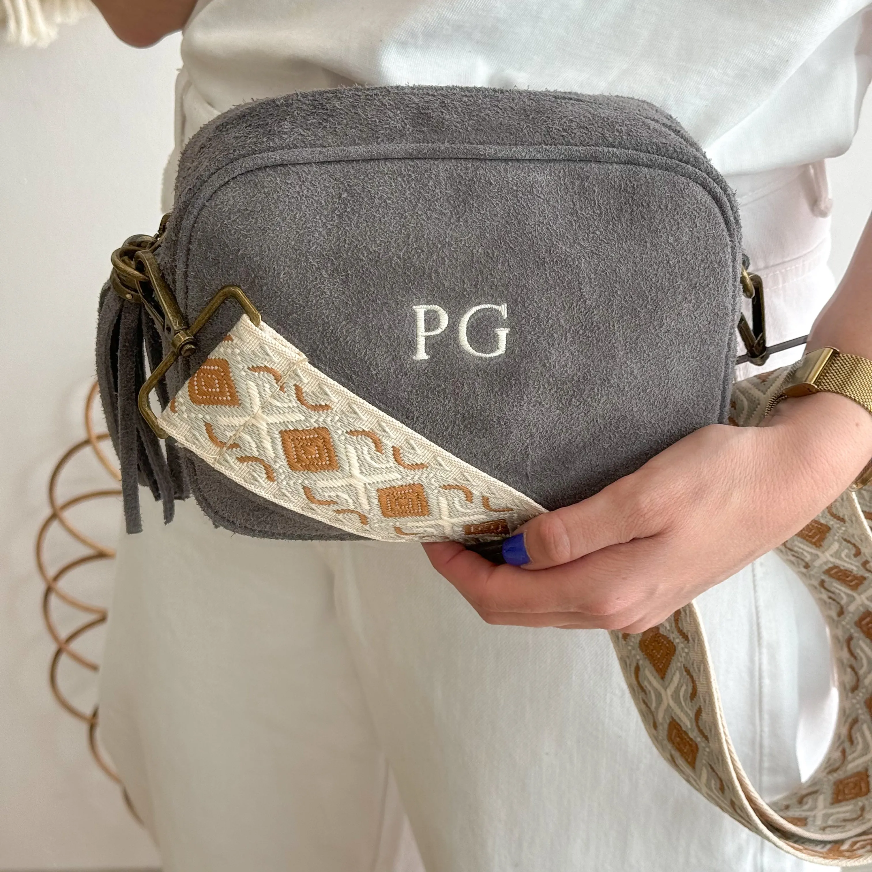 Bolso rectangular ante gris personalizado