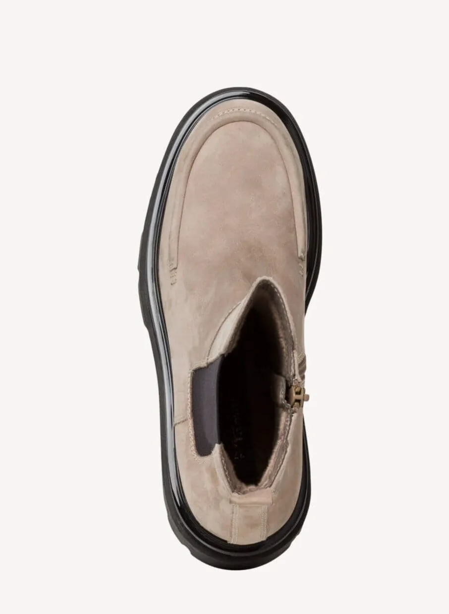 Botines en nobuck taupe con bordón