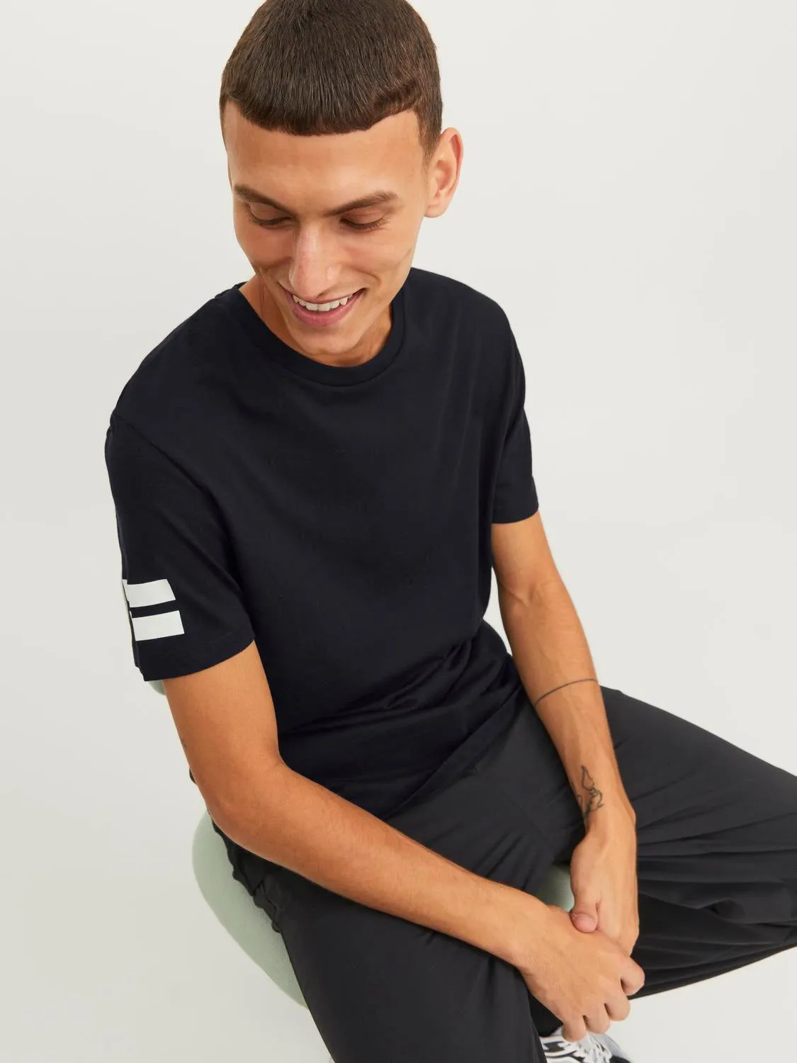 Camiseta Rayas Cuello redondo | Negro | Jack & Jones®