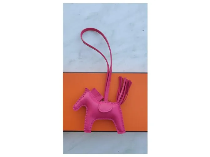 Hermès Pequeño rodeo Rosa 