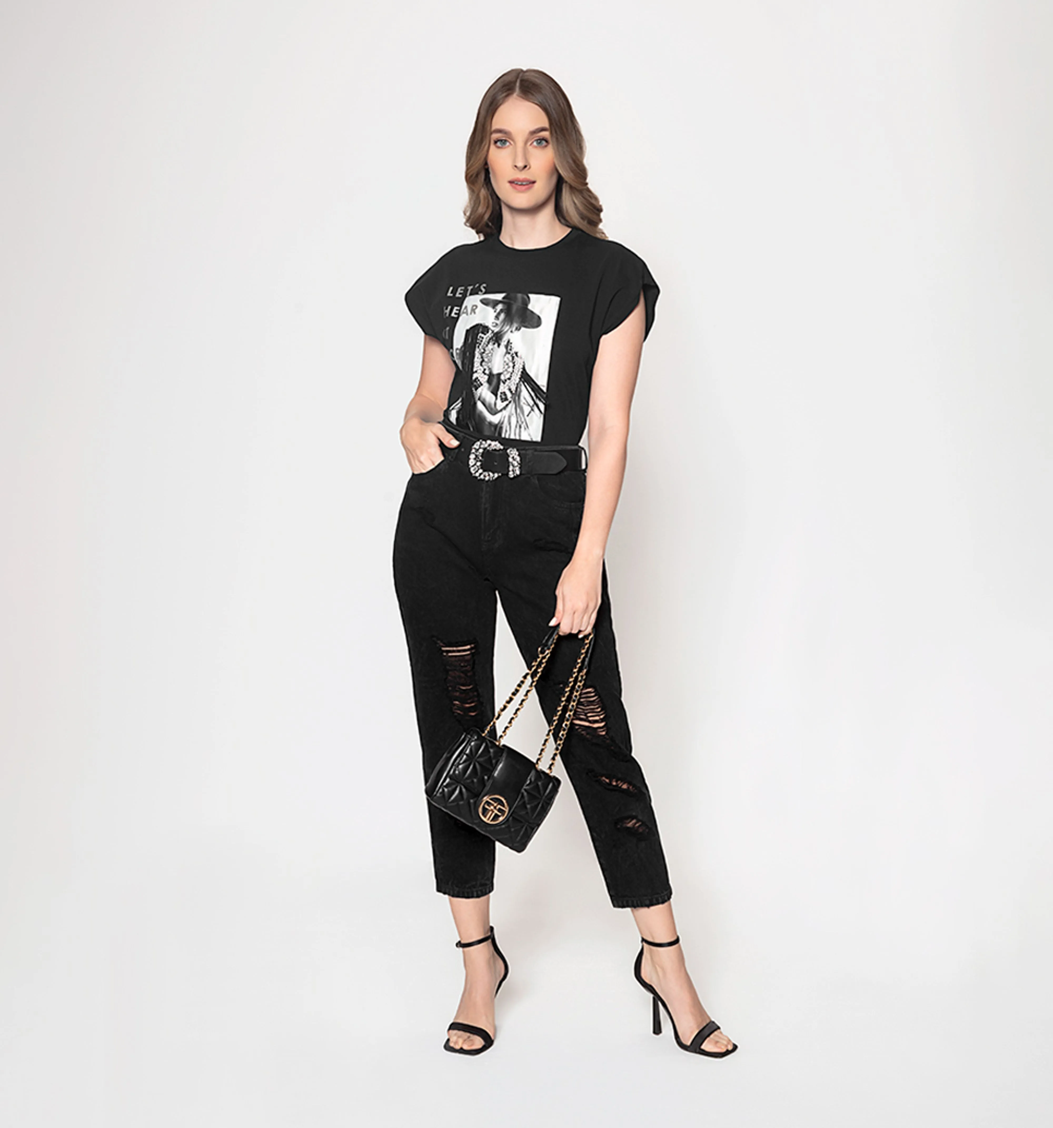 Jean baggy black denim tiro alto con des