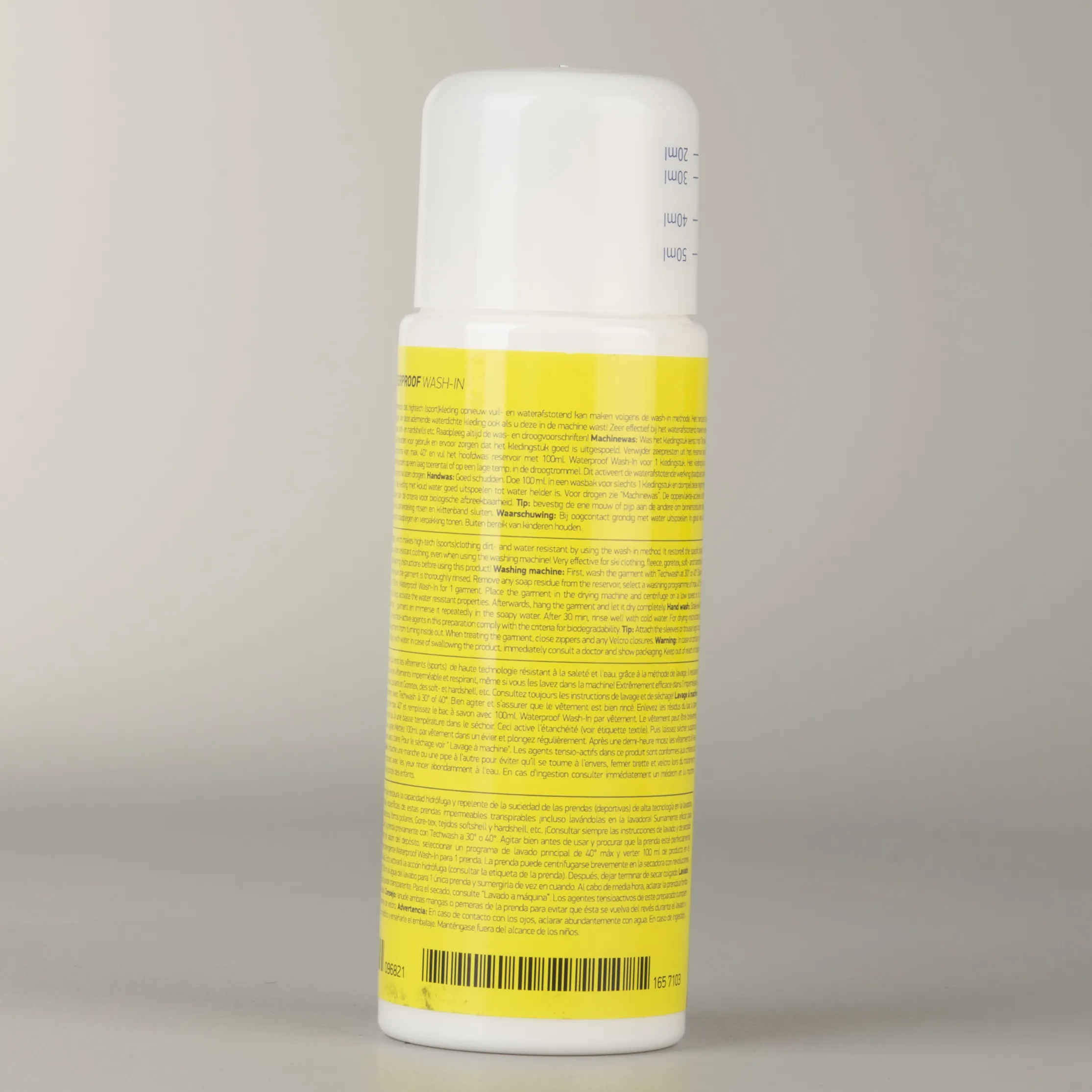Limpiador tejido resistente al agua Macna, 300ml