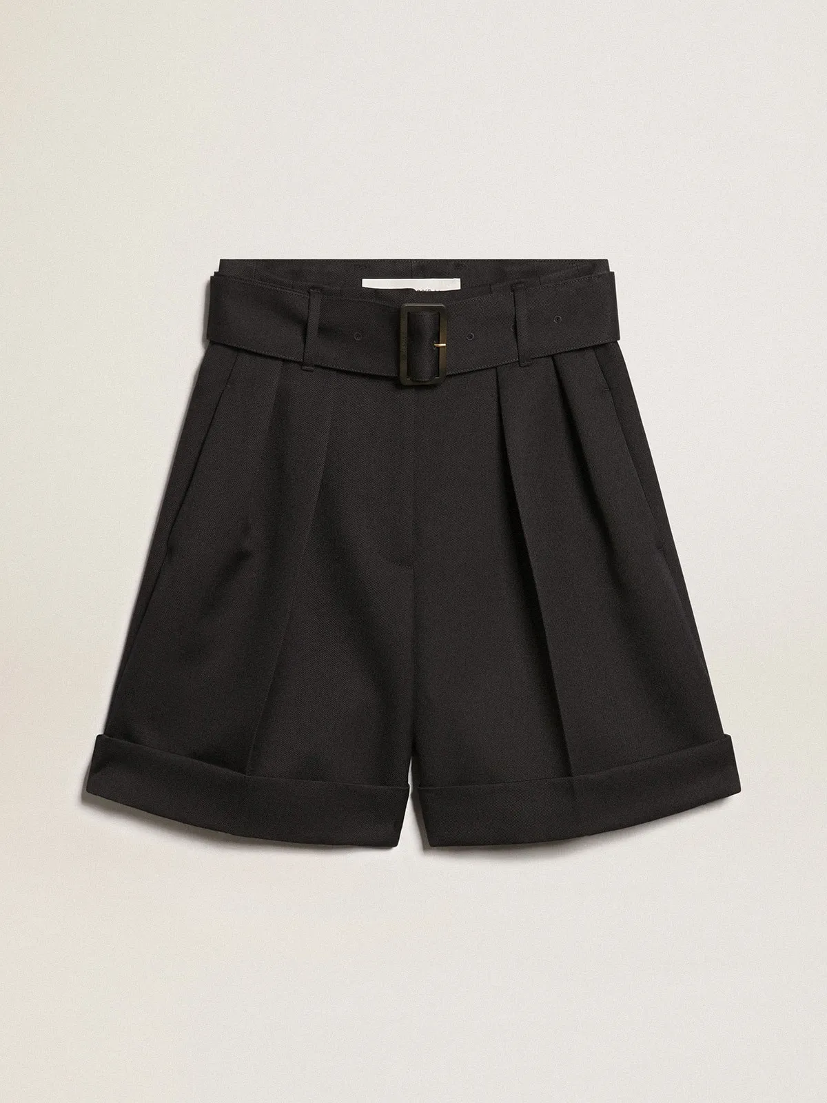 Pantalones cortos de gabardina de lana negros con cinturón para mujer