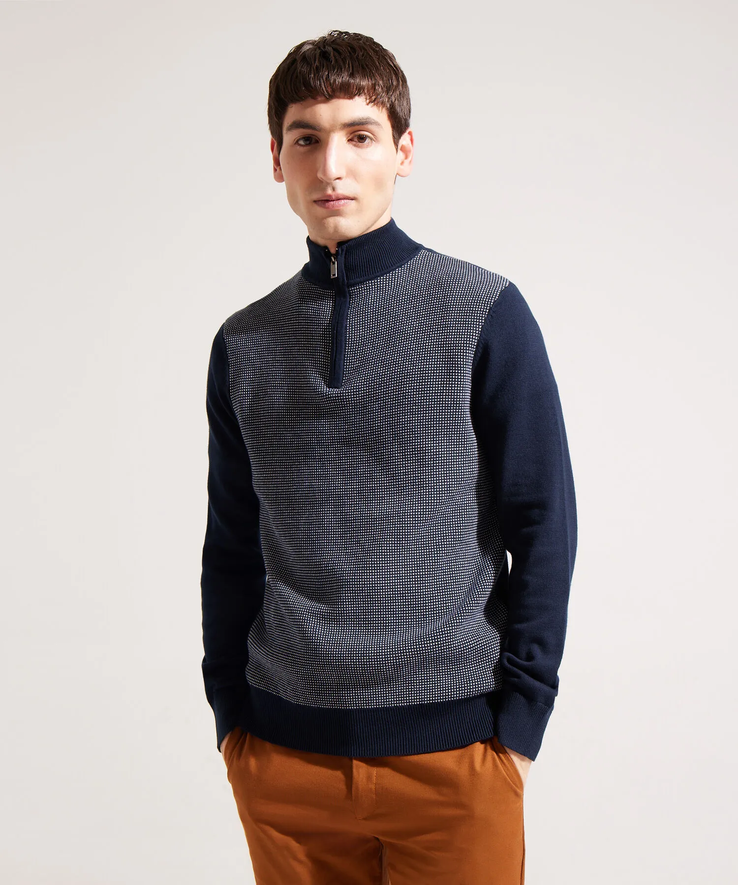 SACO CUELLO ALTO CON MEDIA CREMALLERA