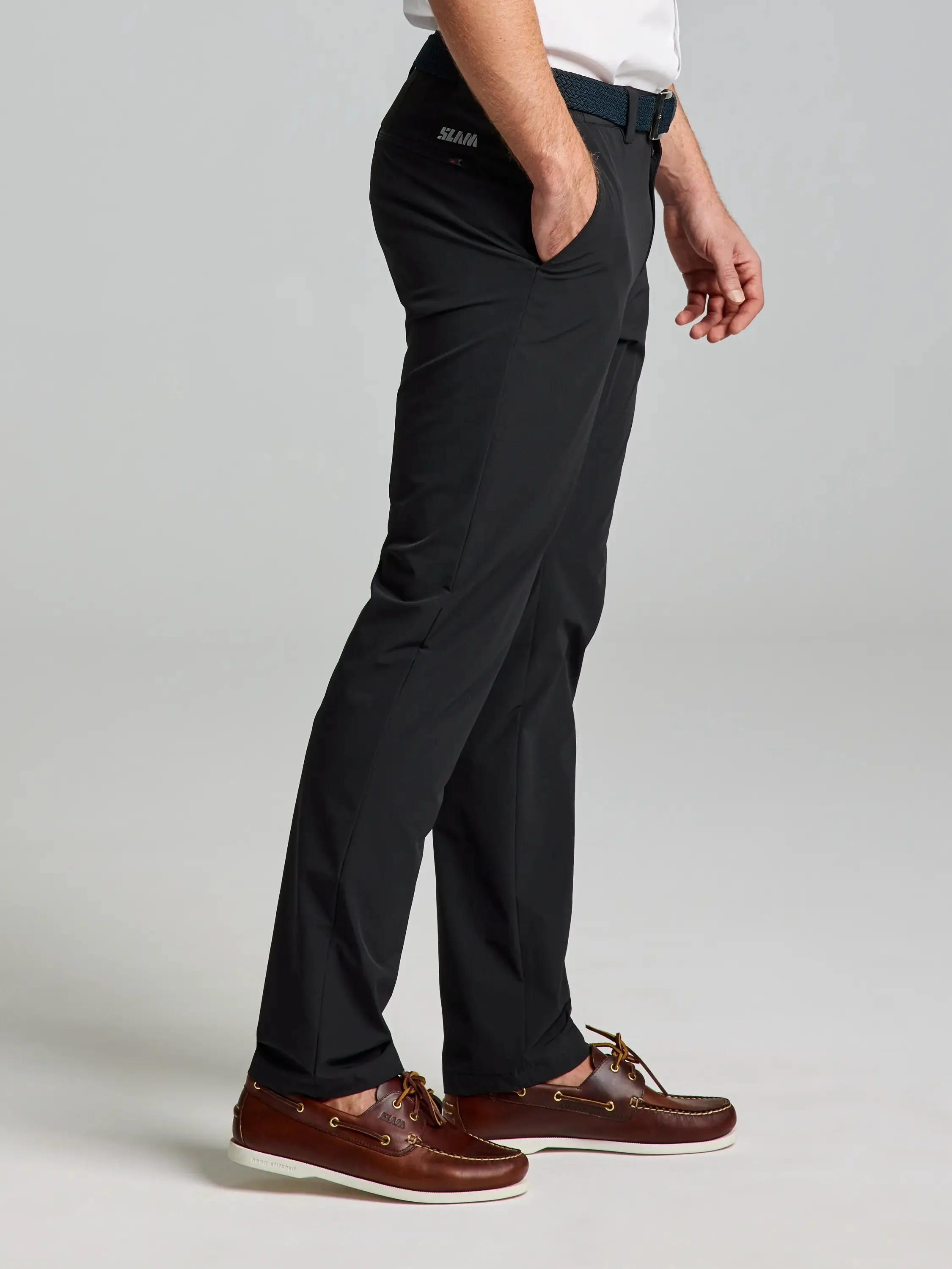 TECH CHINO PANT Pantalón de Tejido Técnico para Hombre