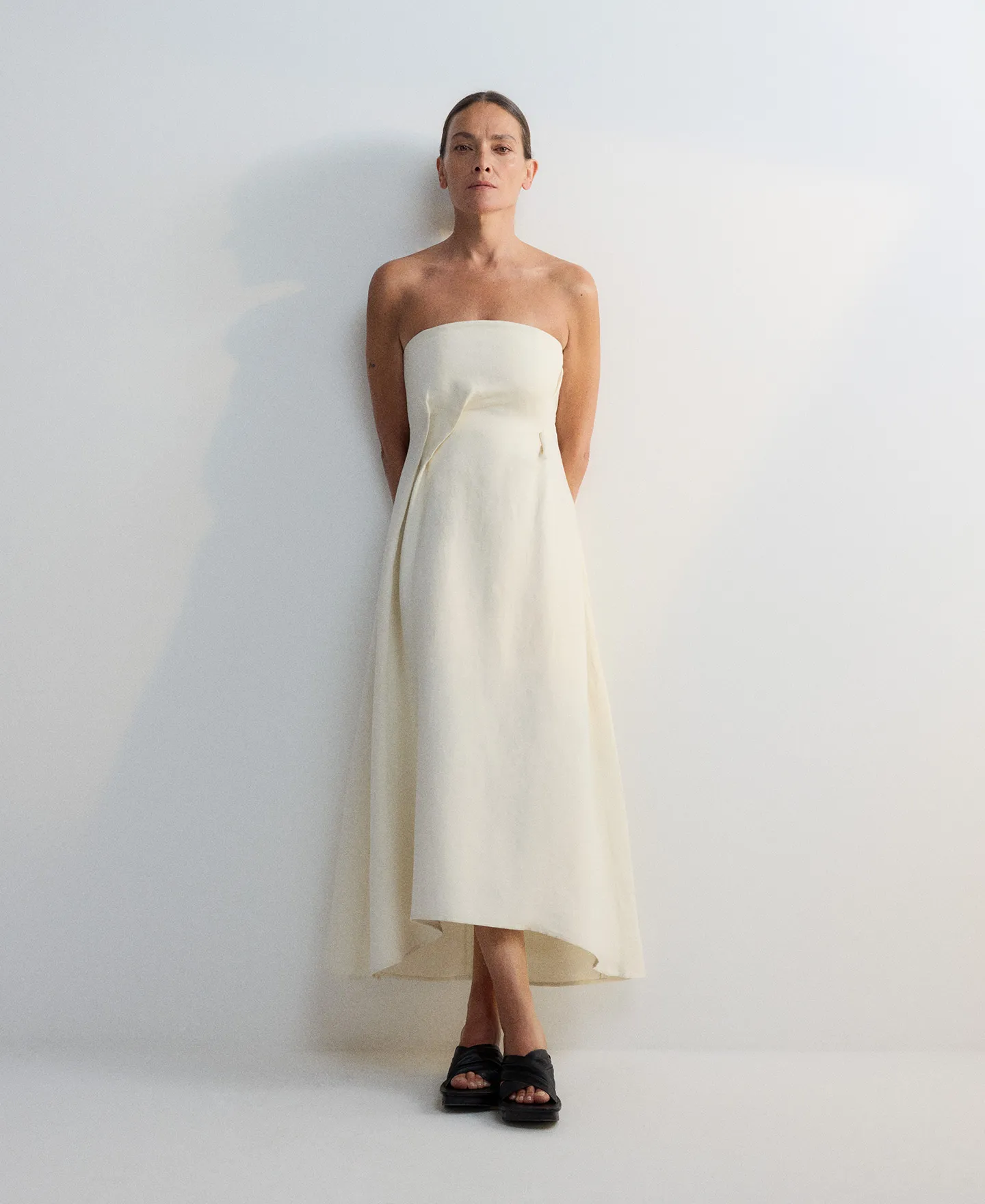 Vestido tejido de lino crudo mujer